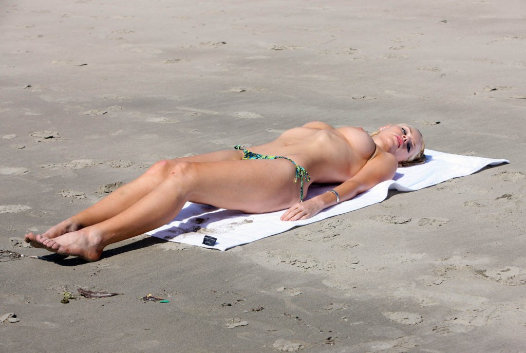 Exclusive... Sophie Monk Half Naked!