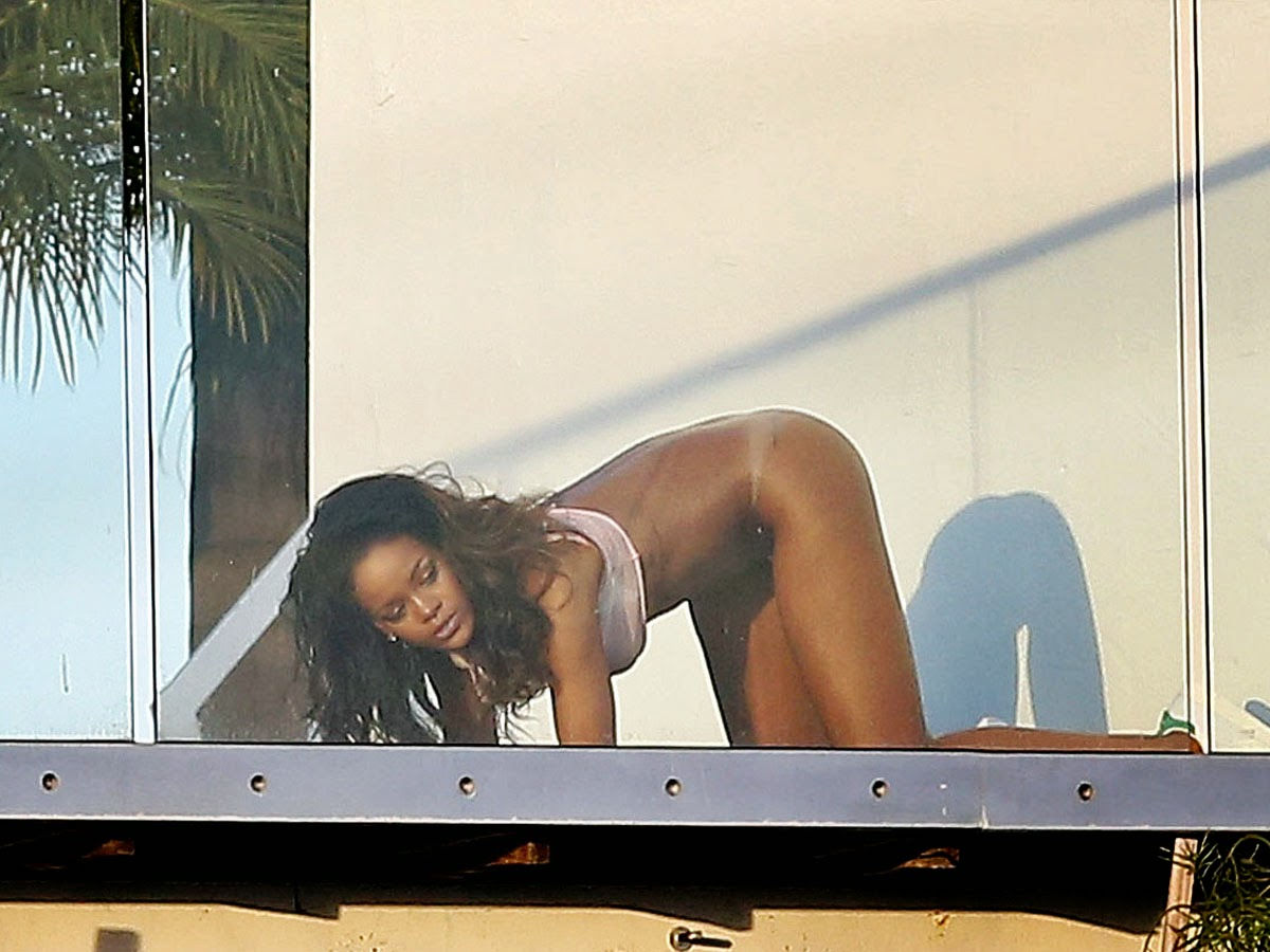 Rihanna Nude Gift Set