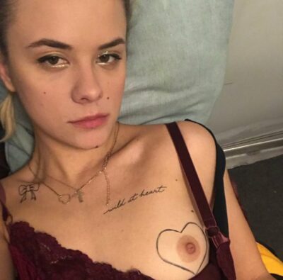 Toutes les photos de Dasha Nekrasova nue et seins nus