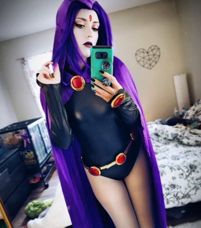 Toutes les photos de SkepticalPickle ASMR nue et seins nus